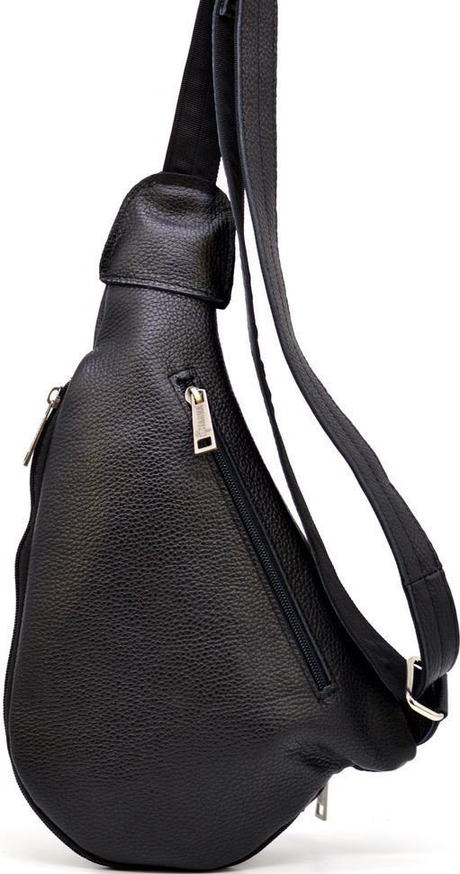 Мужская вместительная сумка-слинг из кожи флотар черного цвета TARWA (21660)