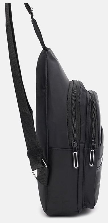 Недорога чоловіча сумка-слінг через плече із чорного текстилю Monsen 71620