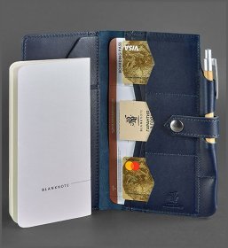 Темно-синій шкіряний тревел-кейс ручної роботи з хлястиком на кнопці BlankNote (12919)