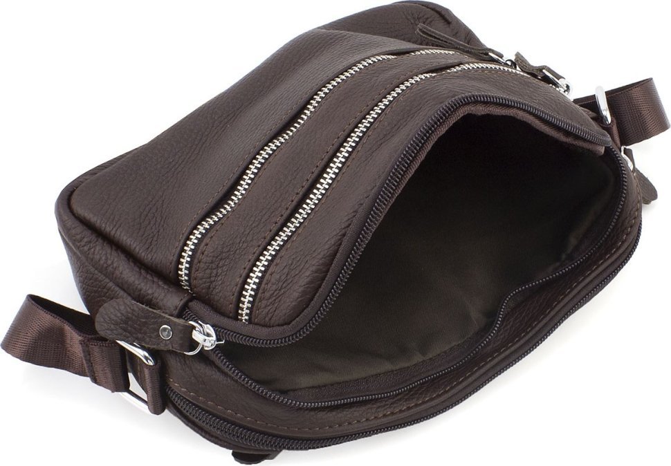Бюджетна шкіряна чоловіча сумка коричневого кольору зі шкіри флотар Leather Collection (39253920)