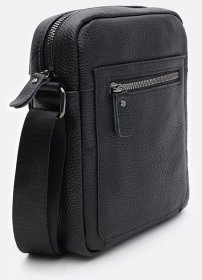 Чоловіча шкіряна сумка з 1 містким відділенням через плече Borsa Leather 104520 чорного кольору