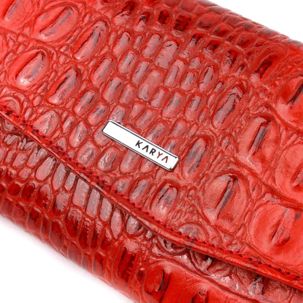 Красный женский кошелек из фактурной кожи под крокодила с клапаном KARYA (2421106)