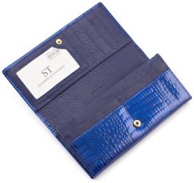 Синий лаковый кошелек с рисунком под рептилию ST Leather (16303)