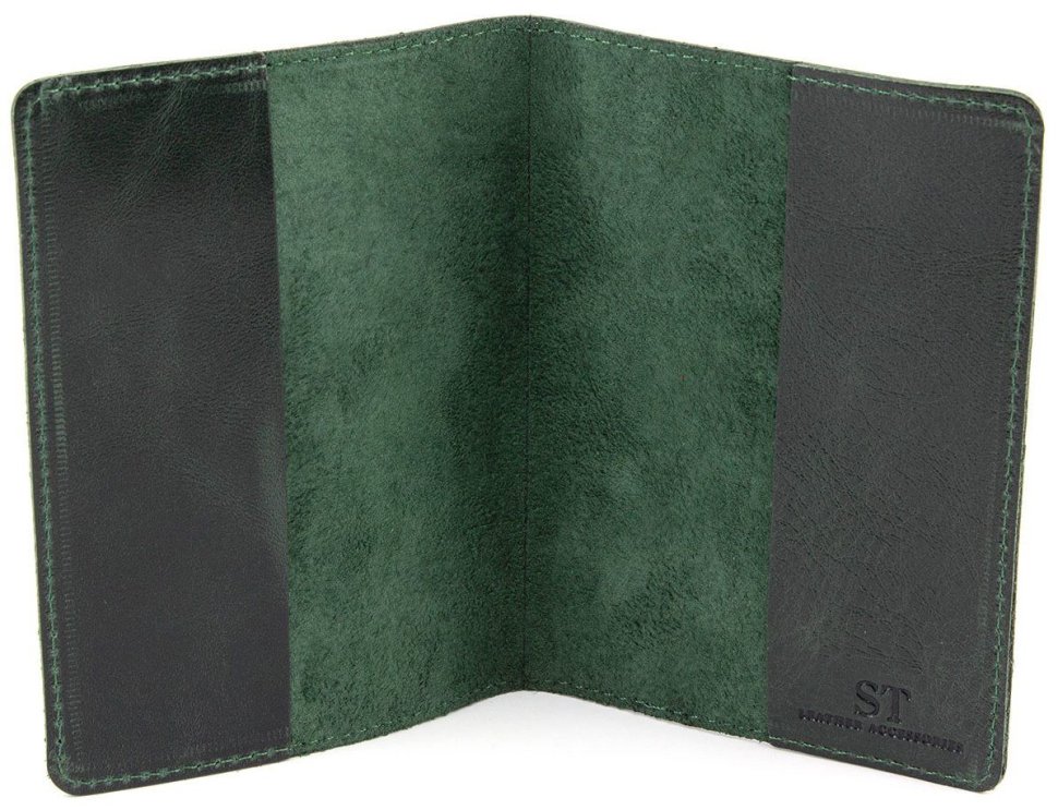 Красива обкладинка для паспорта темно-зеленого кольору ST Leather (16723)