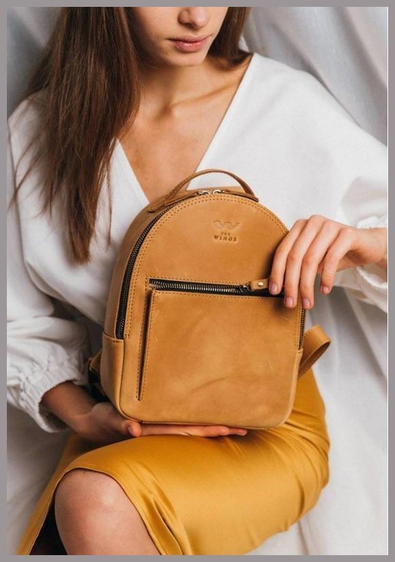 Желтый женский рюкзак-сумка из винтажной кожи BlankNote Groove S 79020