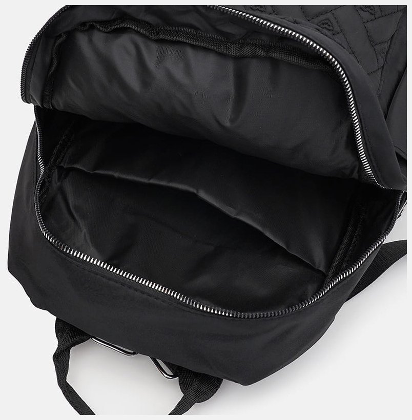 Жіночий текстильний рюкзак чорного кольору із сердечками Monsen 71821