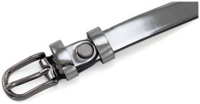 Тонкий жіночий шкіряний лаковий ремінь у темному кольорі срібло Remar 15139