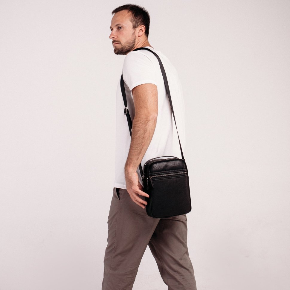 Середня чоловіча сумка-барсетка із зернистої чорної шкіри Tiding Bag (21574)