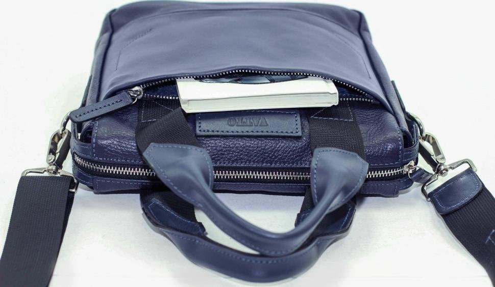 Синяя наплечная мужская сумка вертикального типа с ручками VATTO (11663)