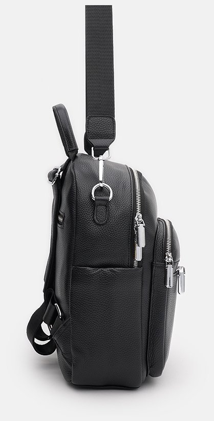 Шкіряний жіночий рюкзак-сумка в класичному чорному кольорі Keizer 71522