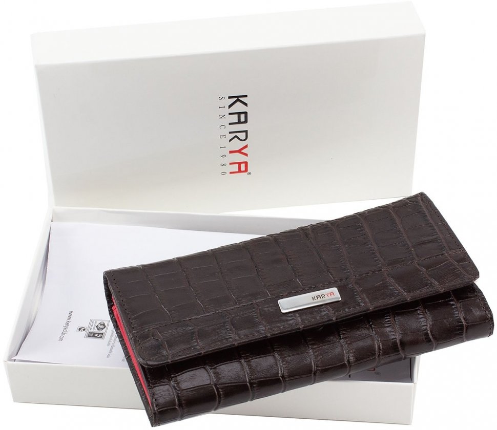 Вместительный кошелек коричнево-красного цвета из качественной кожи KARYA (1018-57)