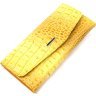Яскравий жовтий жіночий гаманець із натуральної шкіри з фактурою під крокодила KARYA (2421108) - 1