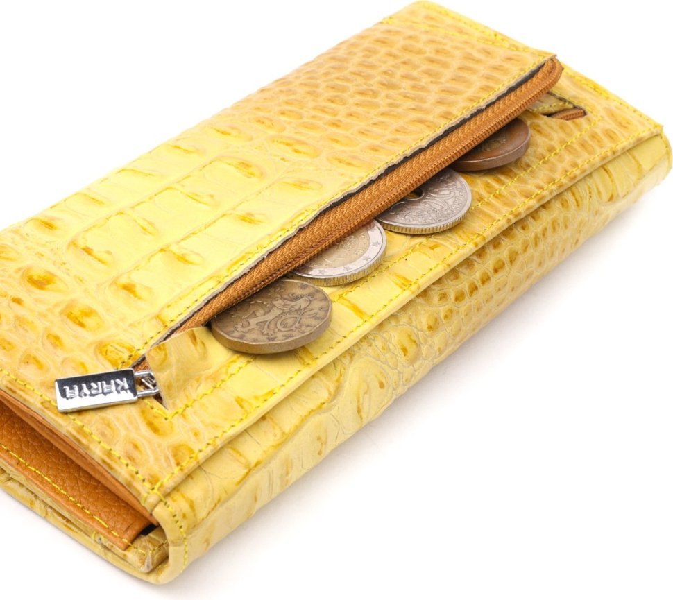 Яркий желтый женский кошелек из натуральной кожи с фактурой под крокодила KARYA (2421108)