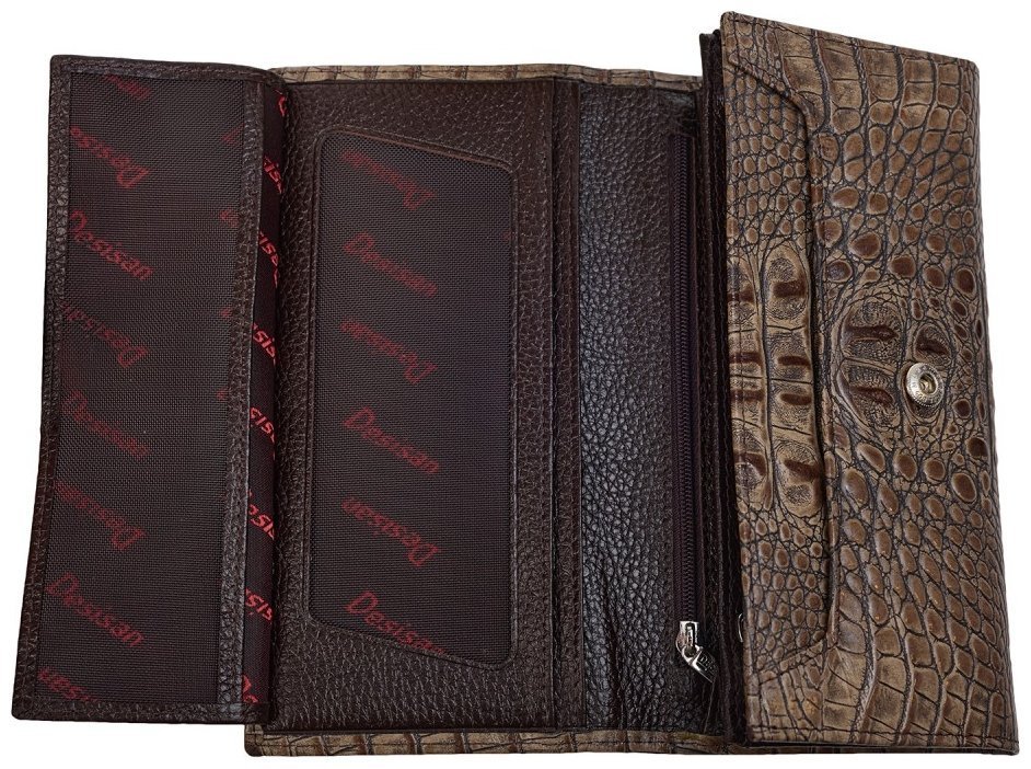 Вместительный женский кошелек из натуральной кожи с фактурой под крокодила Desisan 106722 бежевого цвета фото №5 Вместительный женский кошелек из натуральной кожи с фактурой под крокодила Desisan 106722 бежевого цвета modnotak фото №5