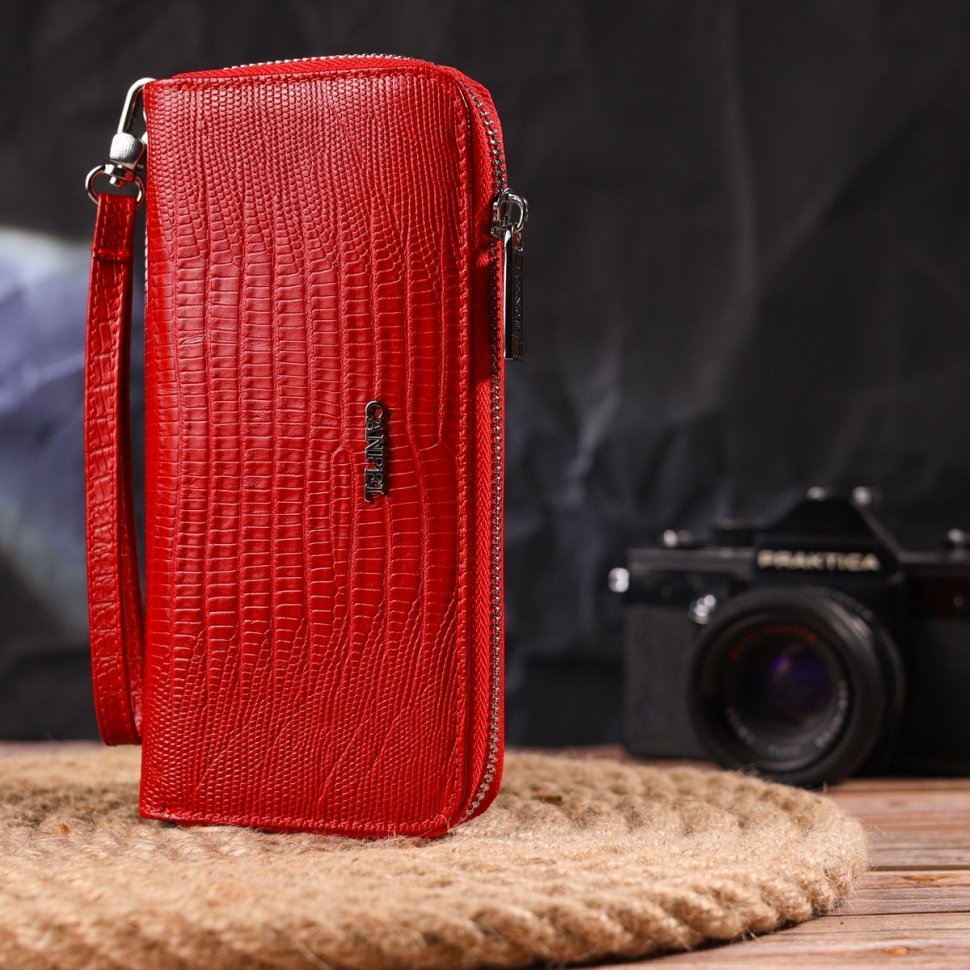 Жіночий лаковий гаманець з натуральної шкіри червоного кольору на блискавці CANPELLINI (2421613)