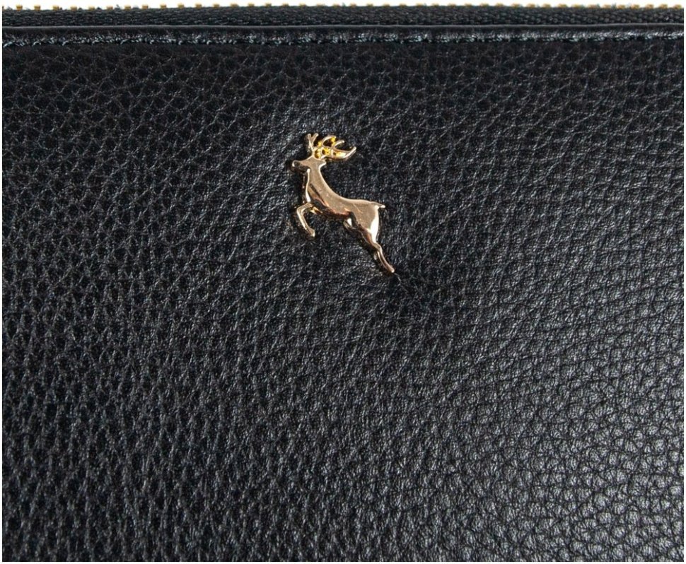 Женский кошелек из фактурной кожи черного цвета с золотистой фурнитурой Ashwood 69622