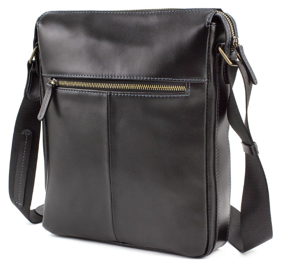 Классическая наплечная сумка планшет из гладкой кожи черного цвета VATTO (11864)