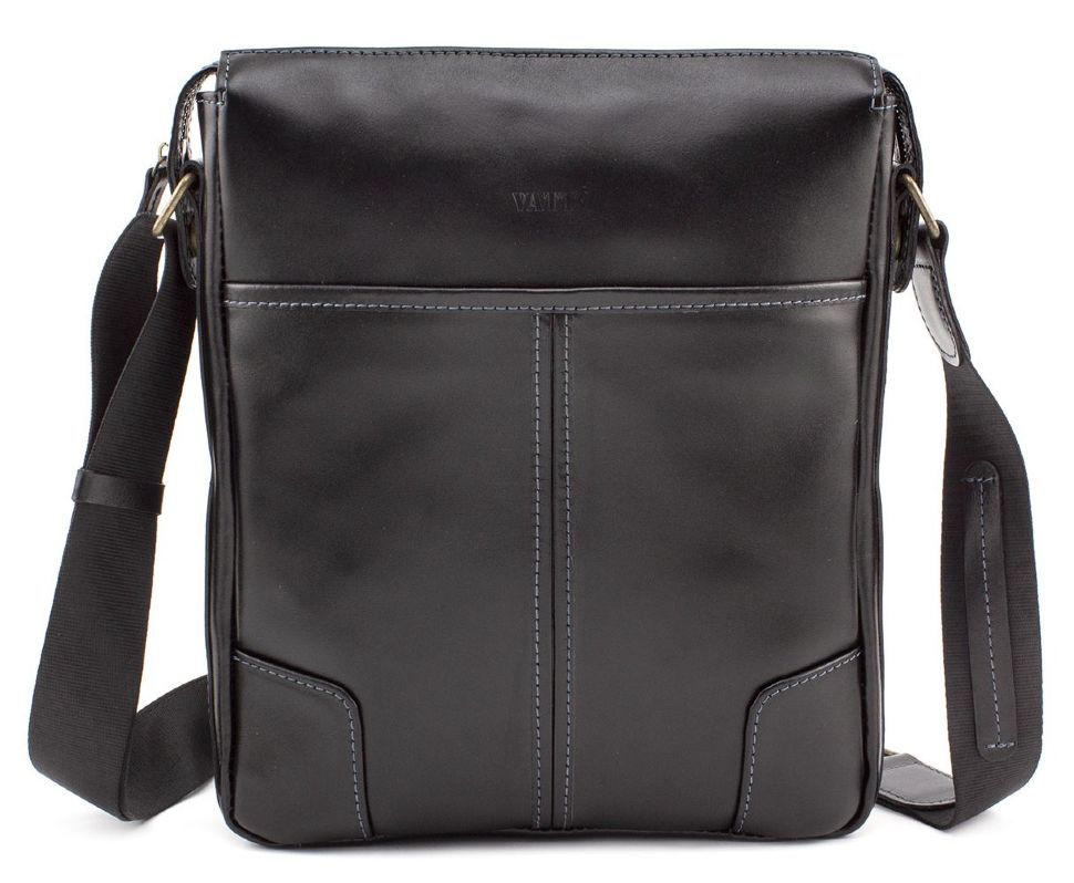 Классическая наплечная сумка планшет из гладкой кожи черного цвета VATTO (11864)