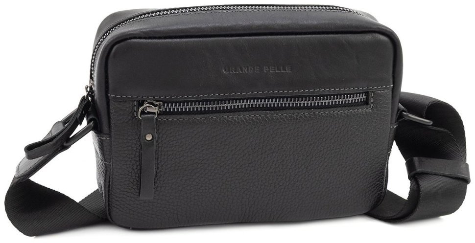 Кожаная мужская сумка кросс-боди горизонтальная Grande Pelle 102724 черная фото №1 Кожаная мужская сумка кросс-боди горизонтальная Grande Pelle 102724 черная modnotak фото №1