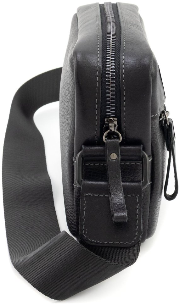 Кожаная мужская сумка кросс-боди горизонтальная Grande Pelle 102724 черная фото №2 Кожаная мужская сумка кросс-боди горизонтальная Grande Pelle 102724 черная modnotak фото №2