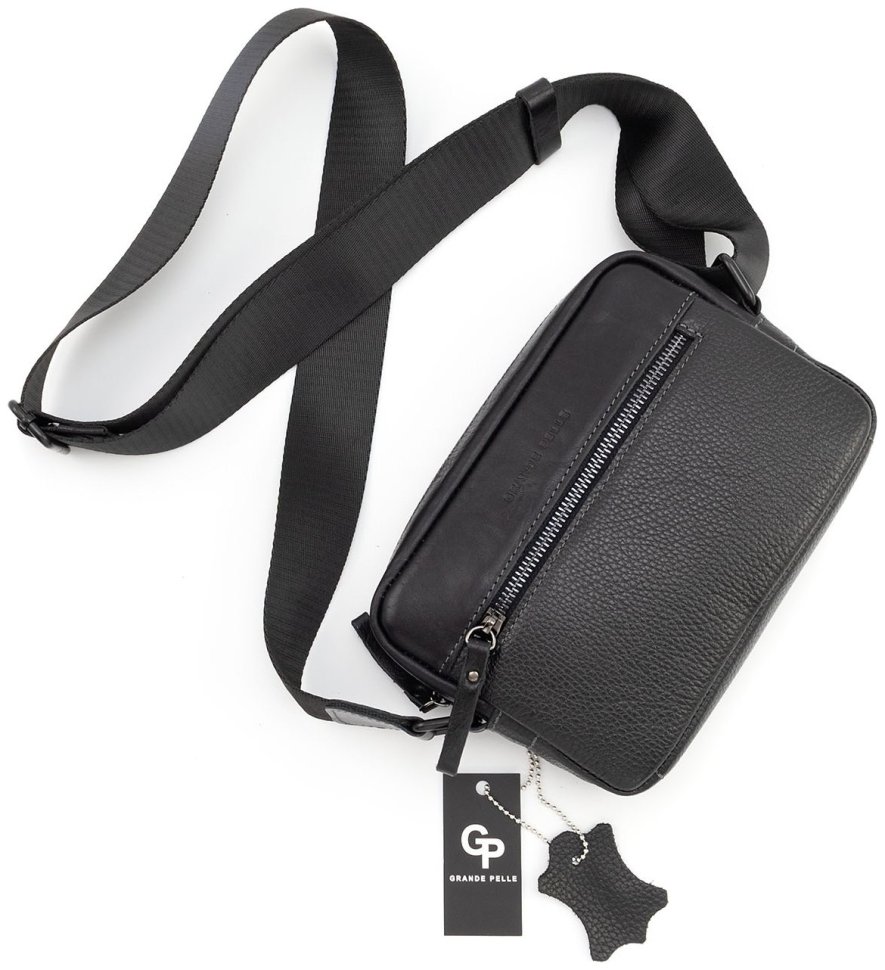 Кожаная мужская сумка кросс-боди горизонтальная Grande Pelle 102724 черная фото №5 Кожаная мужская сумка кросс-боди горизонтальная Grande Pelle 102724 черная modnotak фото №5