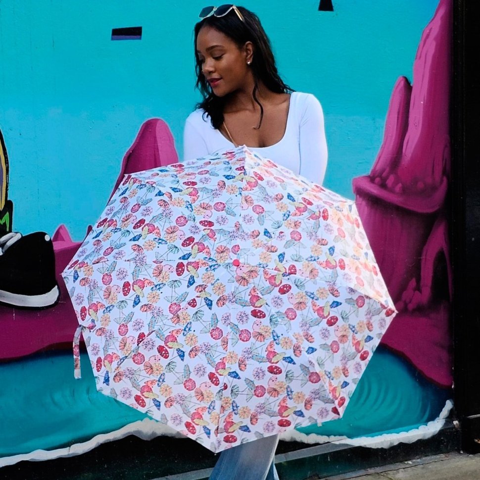 Женский зонт Fulton L354 Minilite-2 Cocktail Party (складной, механика, белого цвета с принтом зонтиков) 95524 modnotak фото №2