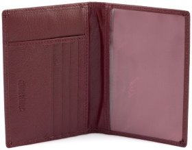 Кожаная в бордовом цвете обложка для паспорта и отделениями для карточек ST Leather 97724
