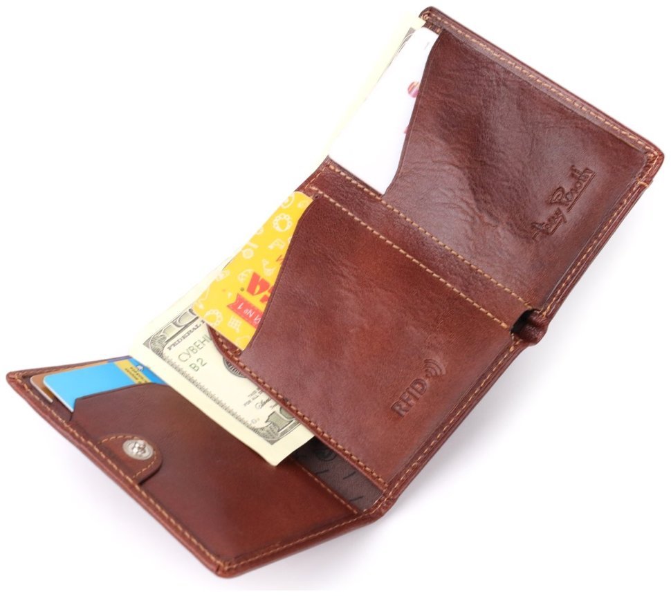 Кошелек для мужчин из гладкой кожи на кнопке без монетницы Tony Perotti коричневый 108524 фото №5 Кошелек для мужчин из гладкой кожи на кнопке без монетницы Tony Perotti коричневый 108524 modnotak фото №5