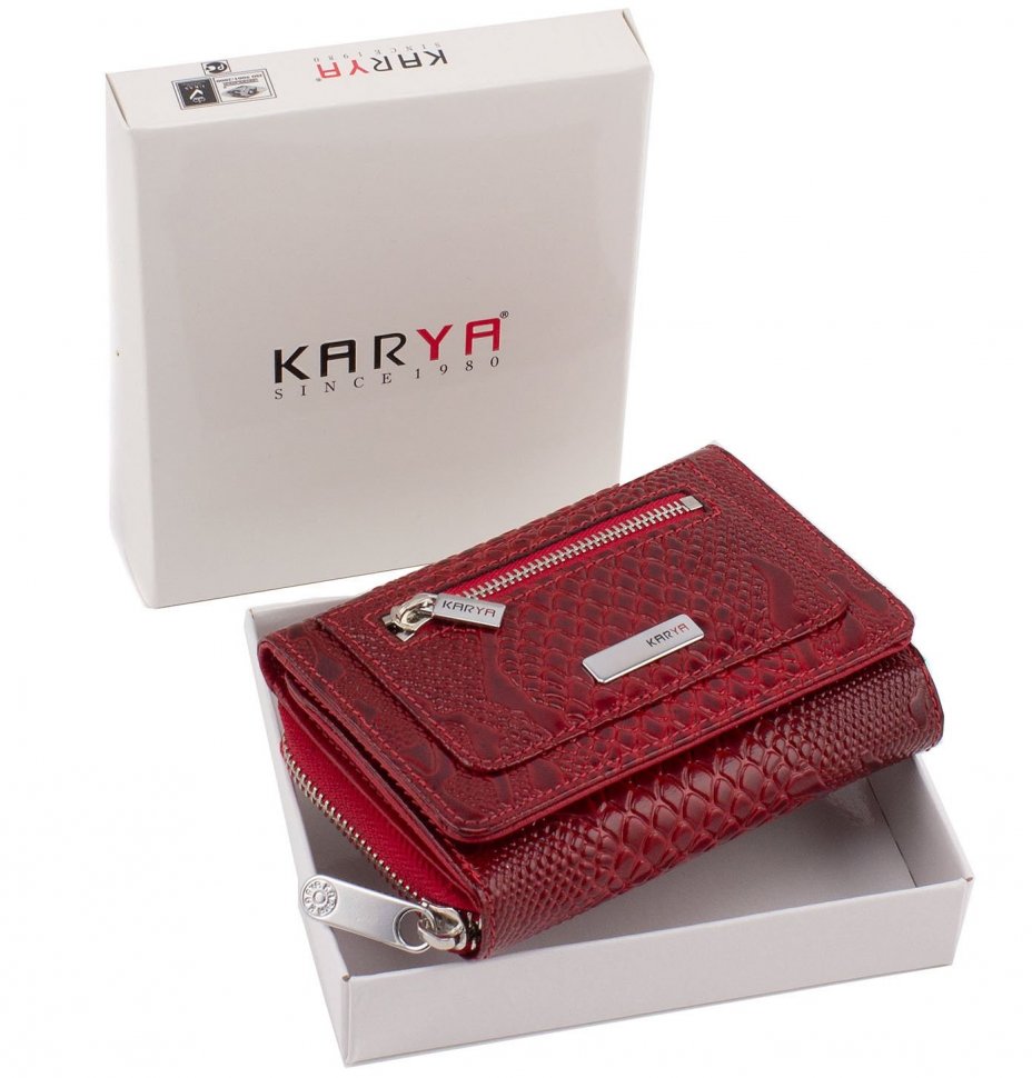 Практичный кошелек красного цвета с фиксацией на магнит KARYA (1157-019)