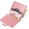 Жіночий рожевий гаманець із гладкої шкіри з хлястиком на кнопці Shvigel (2416488) - 4