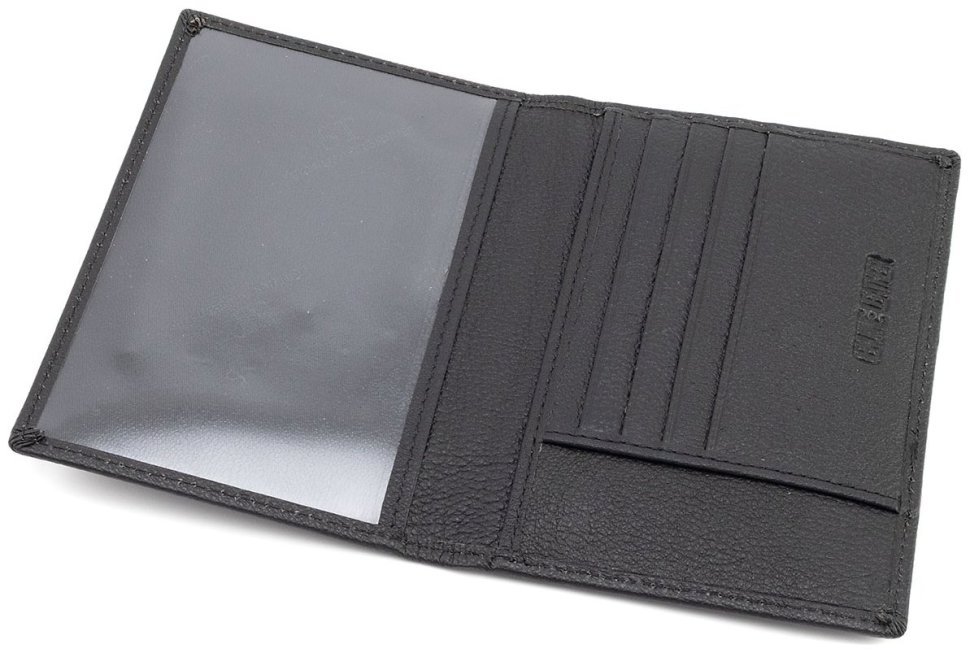 Кожаная в черном цвете обложка для паспорта и отделениями для карточек ST Leather 97725 modnotak фото №4