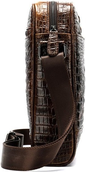 Вертикальная кожаная сумка коричневого цвета с фактурой под крокодила VINTAGE STYLE (14710)