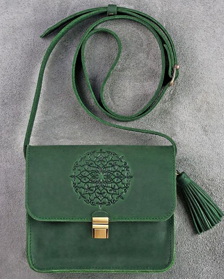 Жіноча бохо-сумка з натуральної шкіри зеленого кольору BlankNote Лілу (12622)