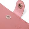 Рожевий жіночий гаманець з натуральної шкіри з хлястиком на кнопці Shvigel (2416509) - 5