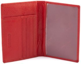 Кожаная в красном цвете обложка для паспорта и отделениями для карточек ST Leather 97726