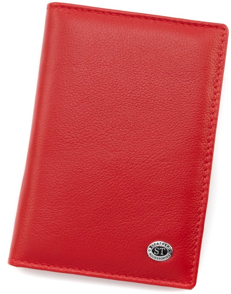 Кожаная в красном цвете обложка для паспорта и отделениями для карточек ST Leather 97726 modnotak фото №1