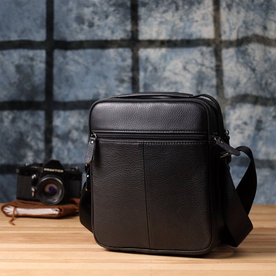 Мужская вертикальная сумка барсетка из натуральной кожи через плечо Vintage 98126 черного цвета modnotak фото №10