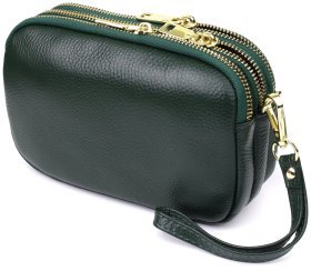 Компактна жіноча стьобана сумка із фактурної шкіри на три відділення через плече Vintage 98226 зеленого кольору