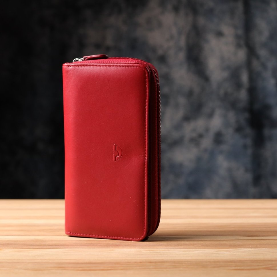 Большой кожаный кошелек для женщин с отделением для карточек на кнопке и для купюр на молнии Tony Perotti красного цвета 108526 modnotak фото №9