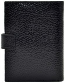 Вертикальное мужское портмоне из фактурной кожи черного цвета с хлястиком на кнопке Desisan 79726