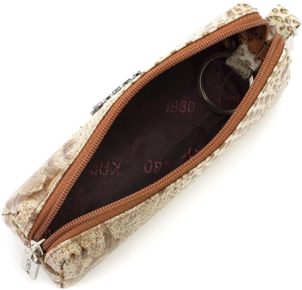 Стильна шкіряна ключниця під шкіру змії, в кавово-молочних кольорах - KARYA (40041)