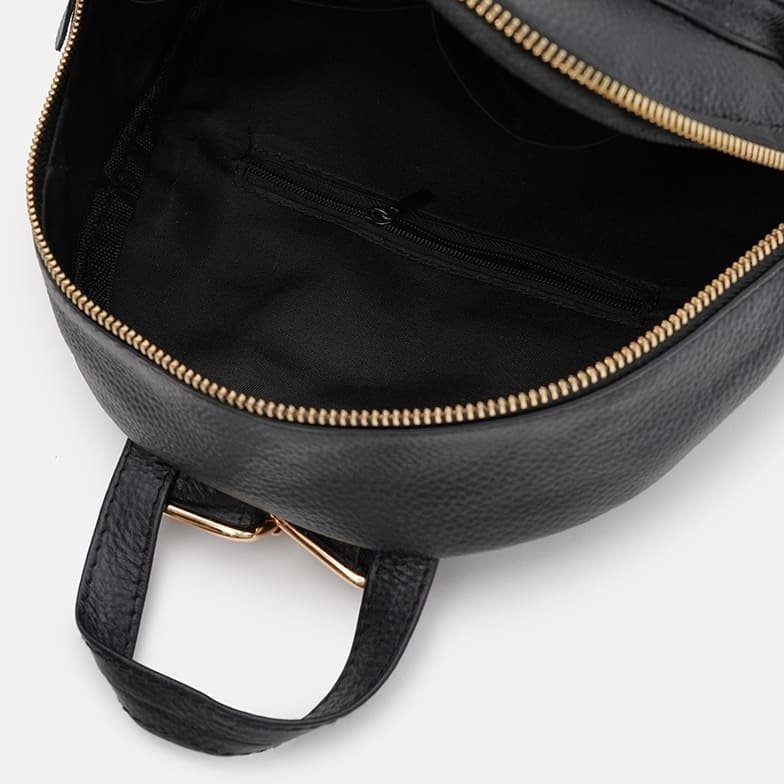 Небольшой женский рюкзачок из фактурной кожи черного цвета Keizer (59127)