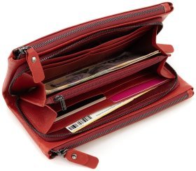 Шкіряний жіночий гаманець-клатч червоного кольору з ремінцем на зап'ястя ST Leather 90828