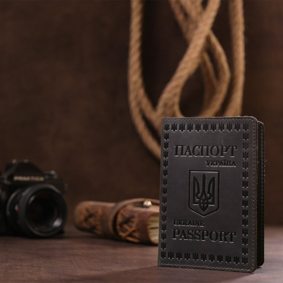 Сіра шкіряна обкладинка для паспорта з гербом України - Shvigel (2416132)