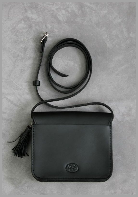 Кожаная женская бохо-сумка черного цвета BlankNote Лилу (12624)