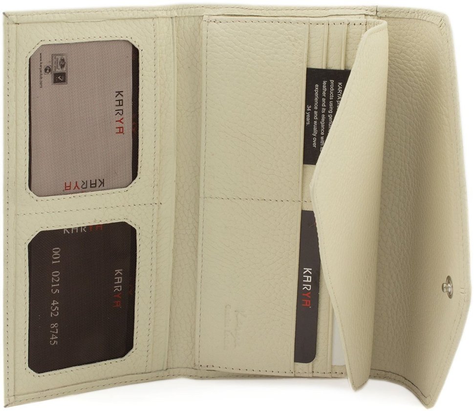 Шкіряний гаманець молочного кольору з фіксацією на кнопку KARYA (1115-247)