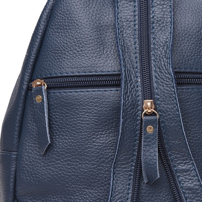 Жіночий шкіряний рюкзак синього кольору з безліччю кишень Keizer (19268)