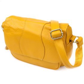Яркая повседневная женская сумка из фактурной кожи через плечо с клапаном на магните Vintage 98128 желтого цвета