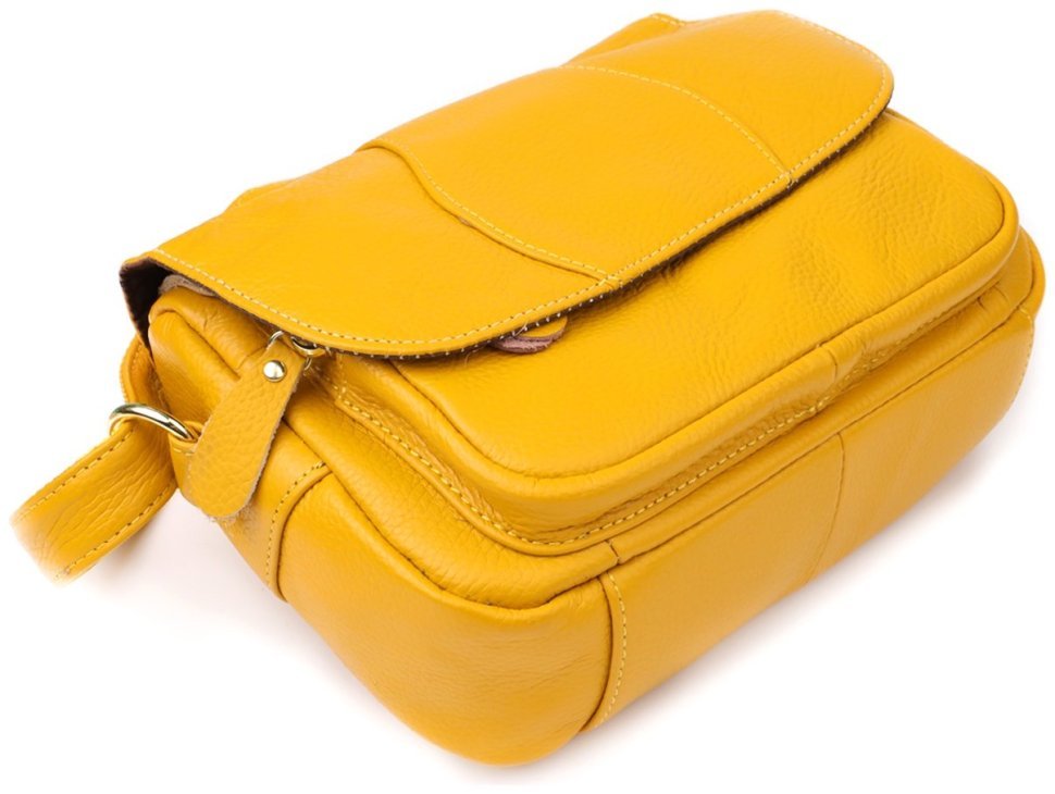 Яркая повседневная женская сумка из фактурной кожи через плечо с клапаном на магните Vintage 98128 желтого цвета modnotak фото №5