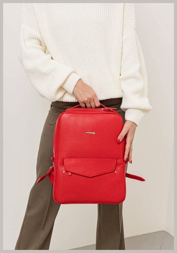 Шкіряний міський жіночий рюкзак червоного кольору на блискавці BlankNote Cooper 78828
